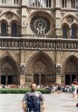 Pary - przy katedrze Notre Dame